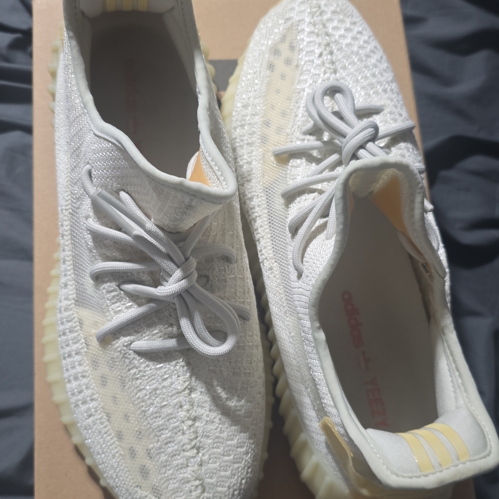Yeezy 350 Light Size 12 - Picture 3 of 5